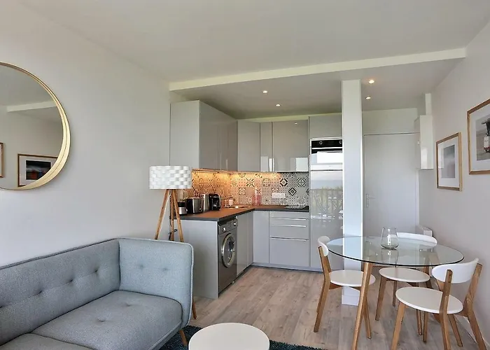 Les Terrasses Du Parc Cordier 滨海图维列